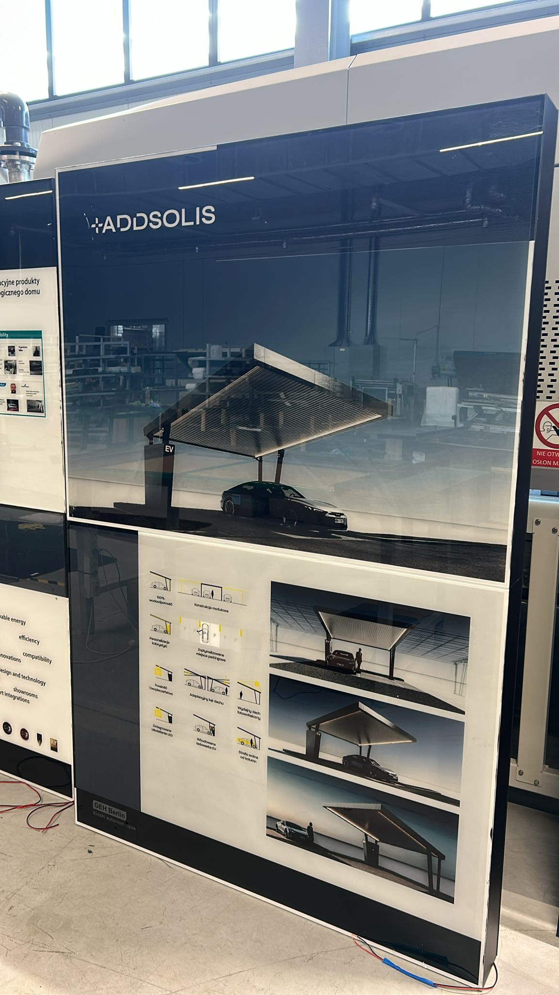 Realizacja dla Addsolis – podświetlany kiosk targowy